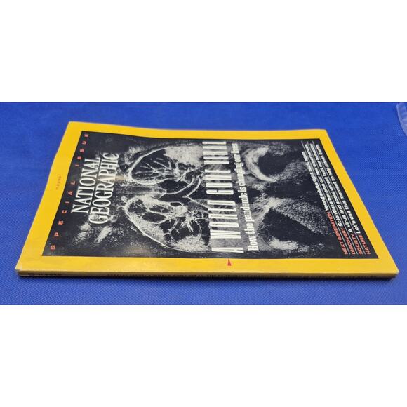 National Geographic November 2020 A World Gone Viral Pandemic Special Issue - Picture 5 of 7